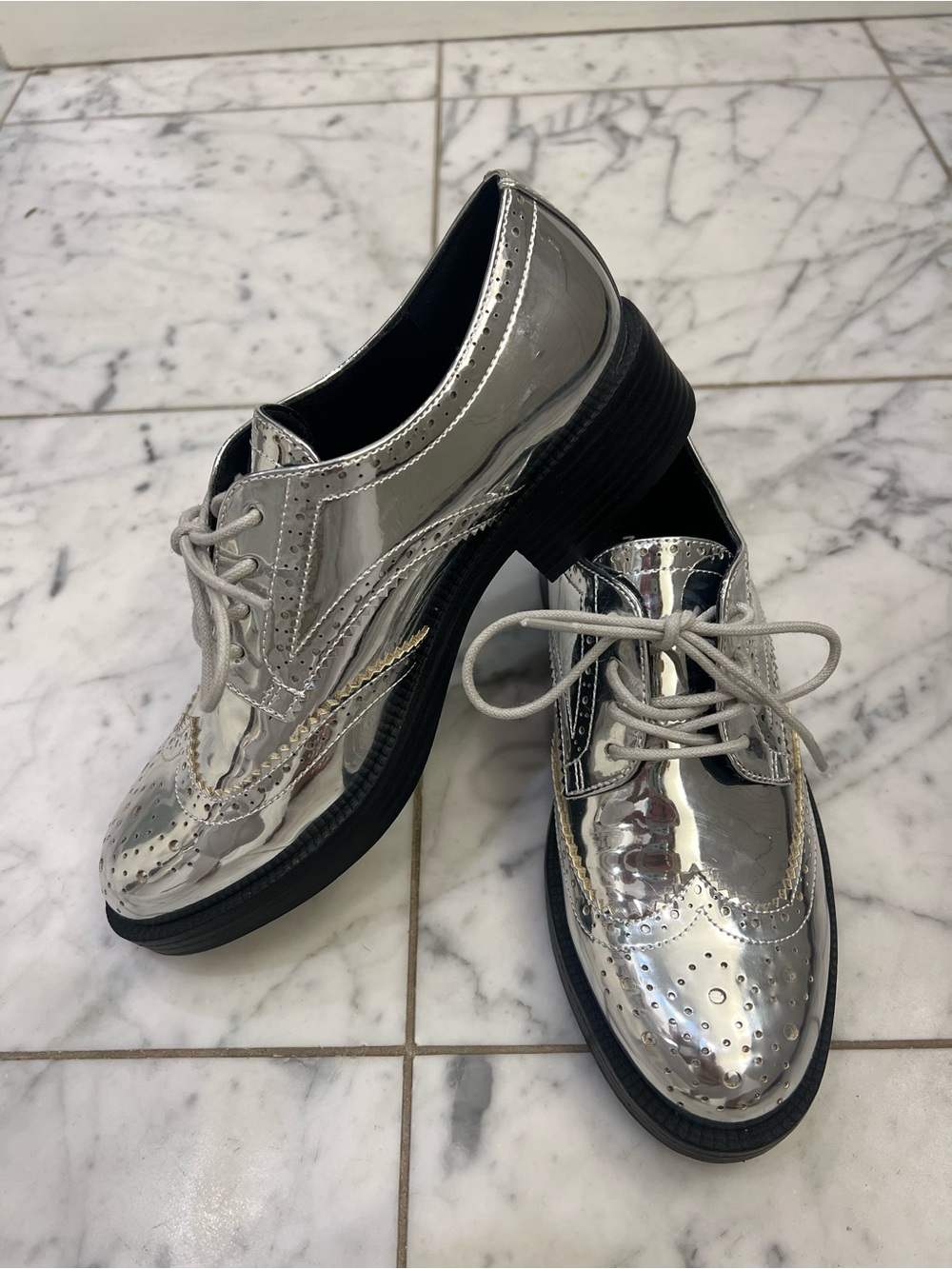 Nine West Studey Oxford Loafer - silver - never worn